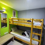 Oyo 90848 Link Suite