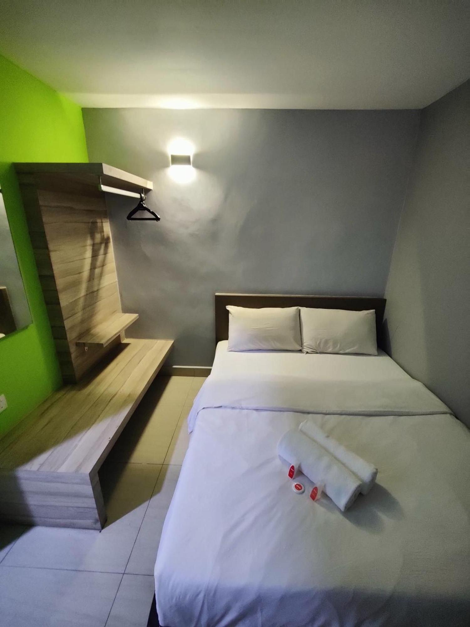 Oyo 90848 Link Hotel