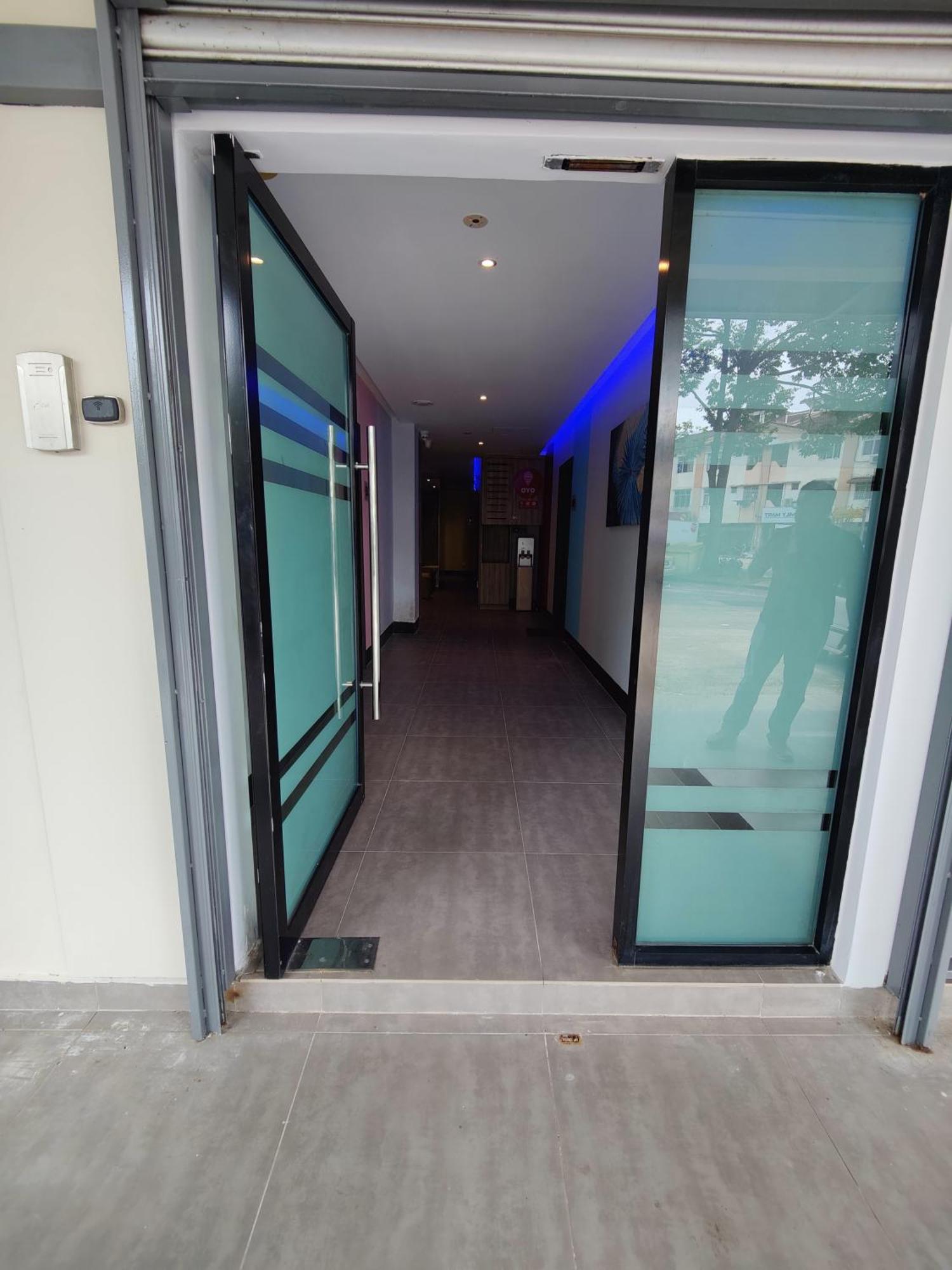 Oyo 90848 Link Hotel Johor Bahru