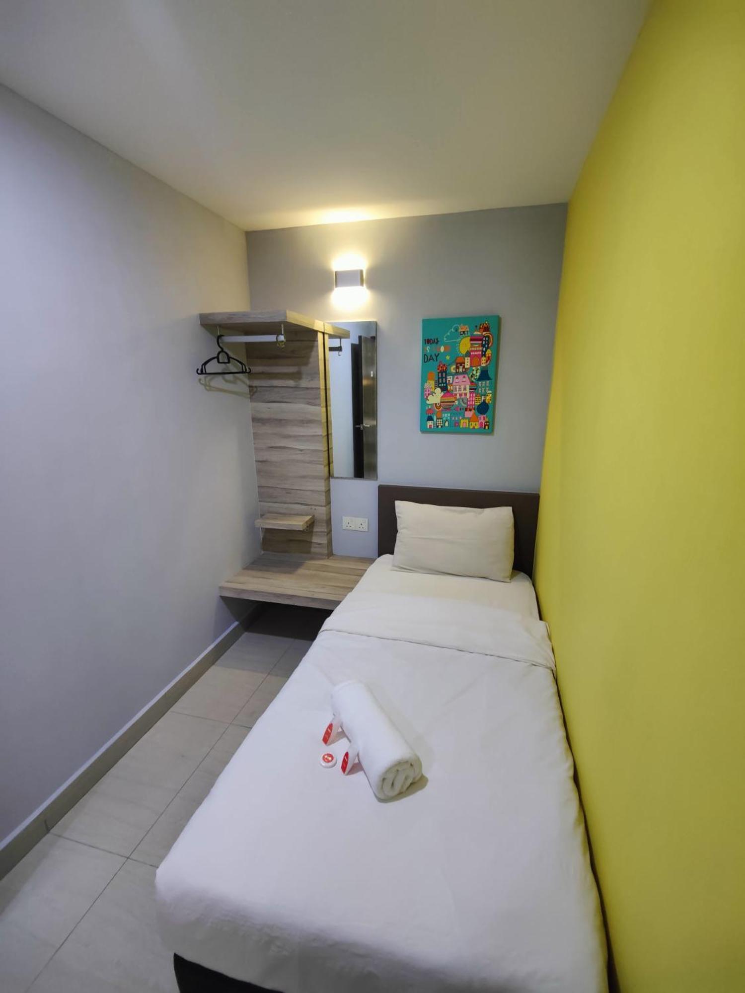 Oyo 90848 Link Hotel
