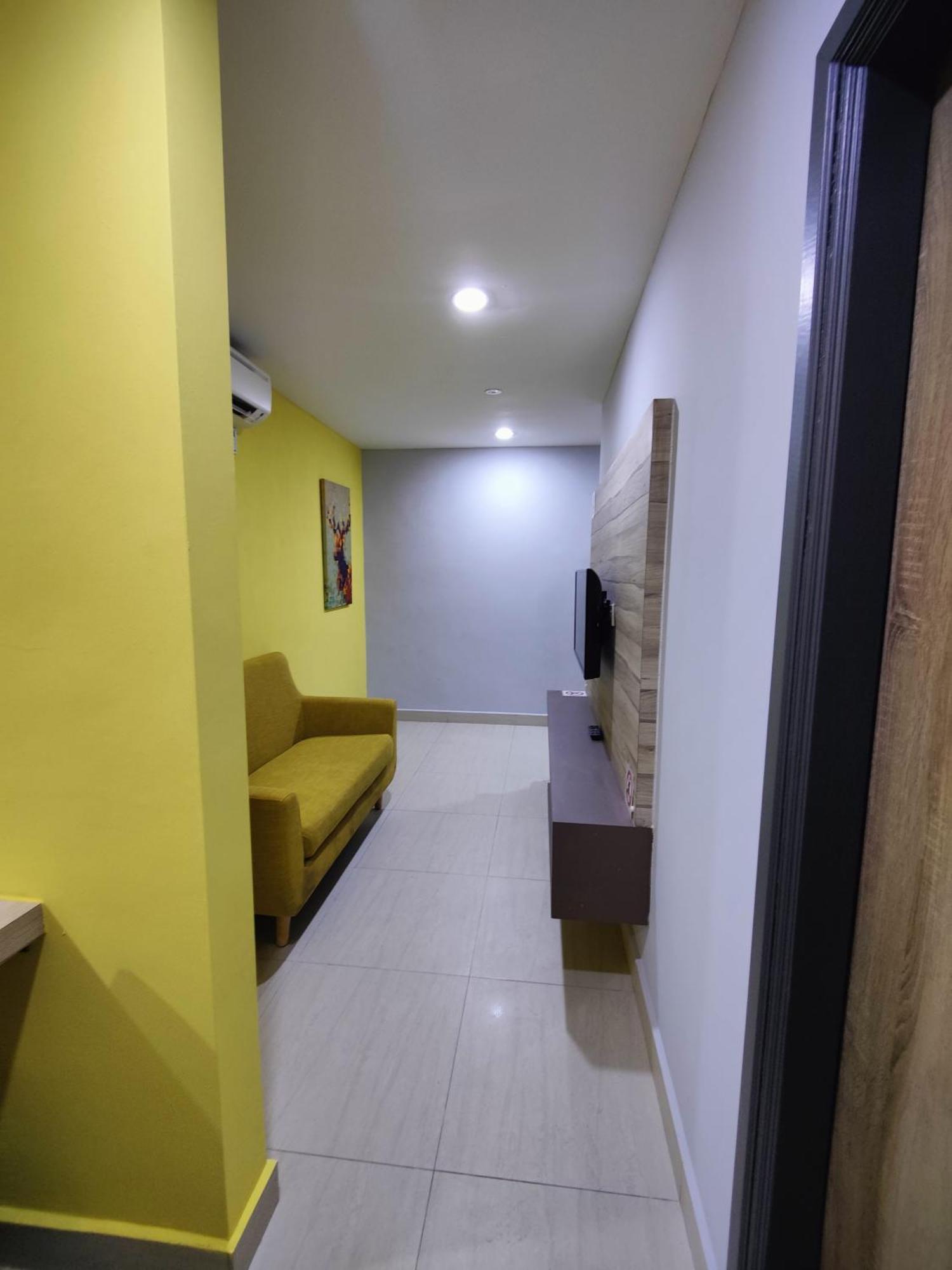 Oyo 90848 Link 2*